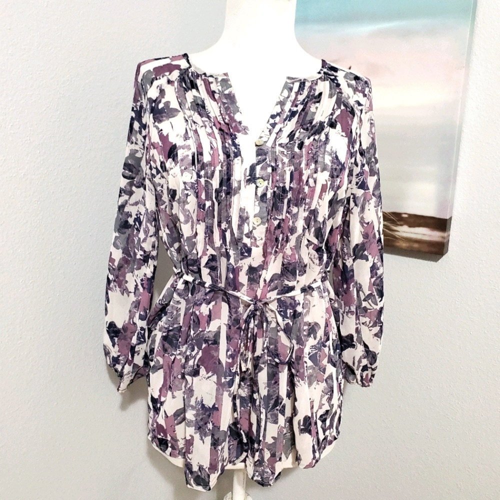 A Pea In The Pod Floral Blouse Size XSmall